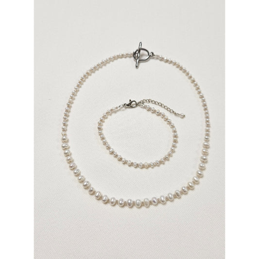 MSharm Pearls Necklace & Bracelet Set