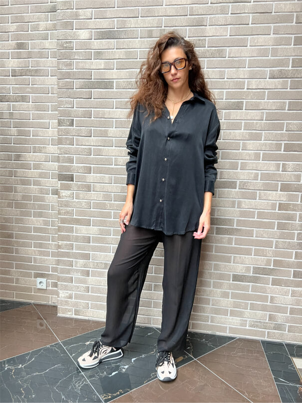 Aistishka Adam Black Unisex Button Down